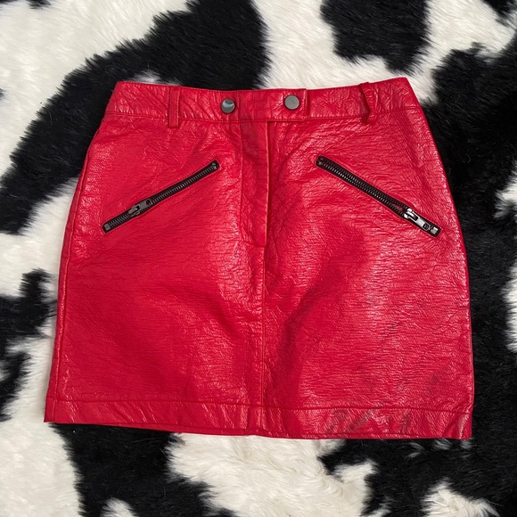 TopShop Red Vinyl Skirt - Picture 1 of 2
